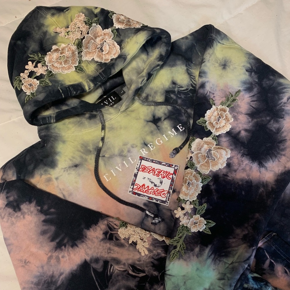 CIVIL REGIME BLANCO ROSES HOODIE